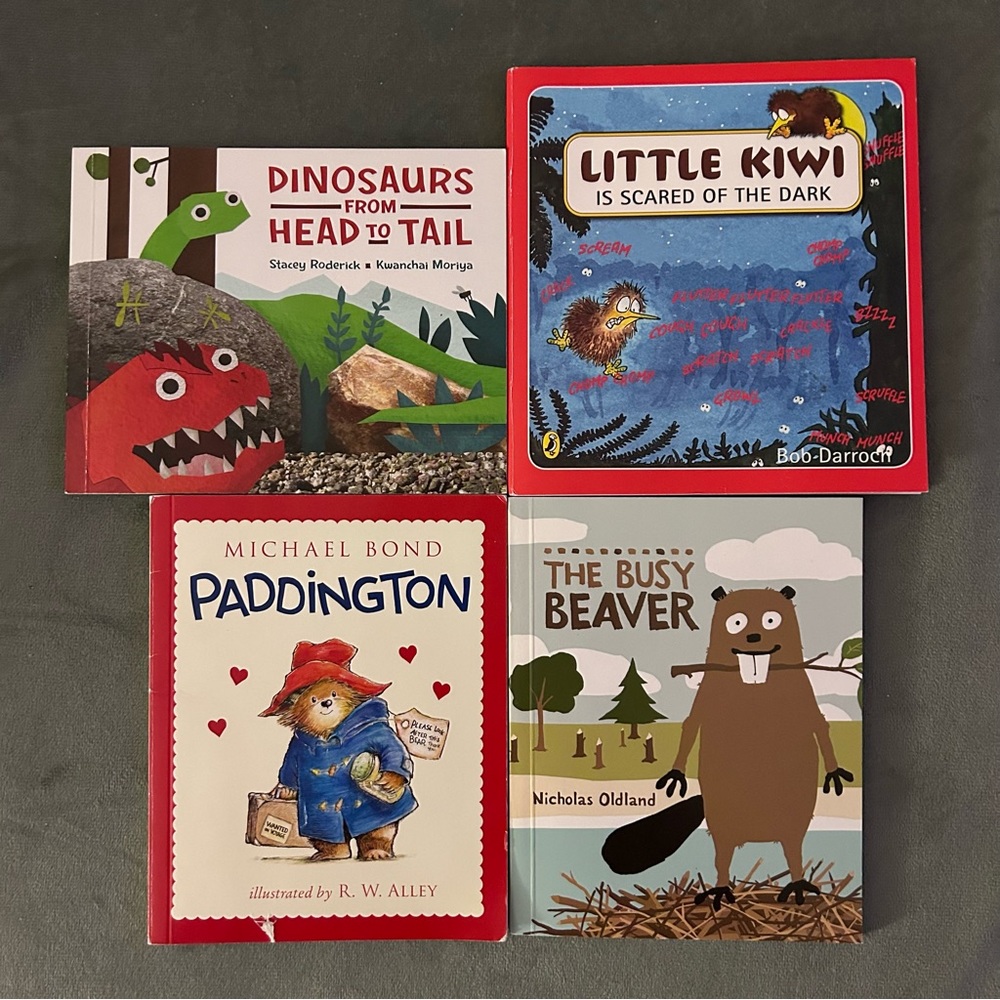 Lot of 4 children’s books